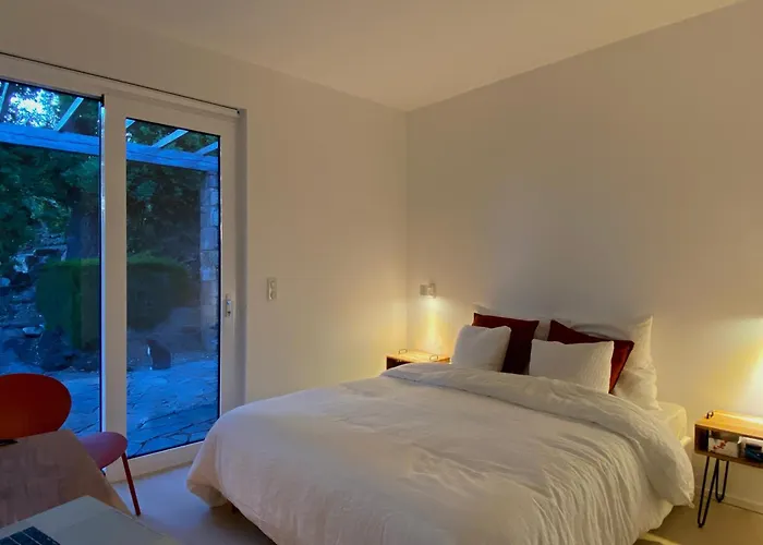 Вилла Superbe Petite Moderne Surplombant La