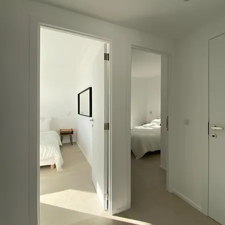 Villa Superbe Petite Moderne Surplombant La *